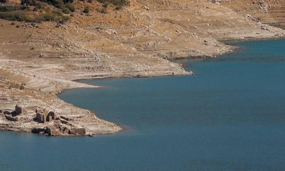 Γιατί χάνουμε πέντε λίμνες του Μαραθώνα το χρόνο